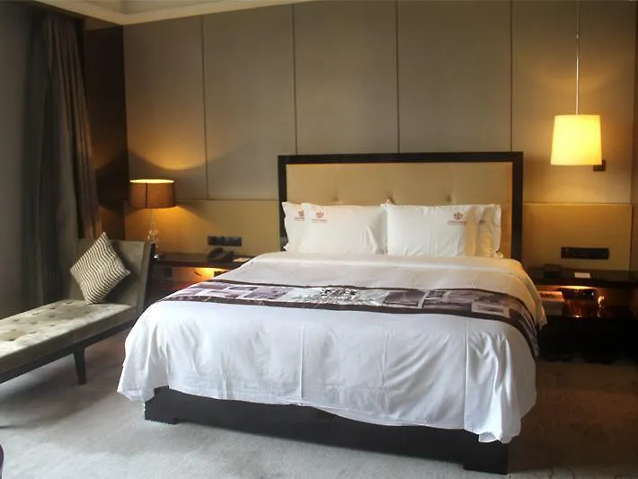 Visun Royal Yacht Hotel Sanya