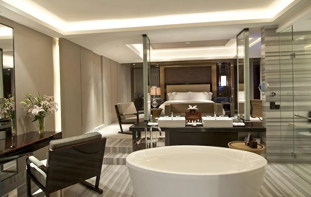Visun Royal Yacht Hotel Sanya