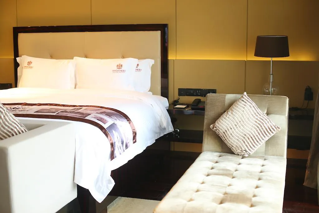 Visun Royal Yacht Hotel Sanya