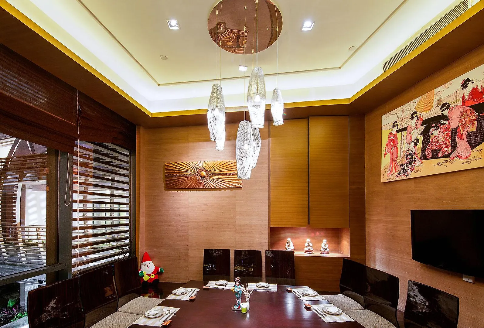 Visun Royal Yacht Hotel Sanya 4*,