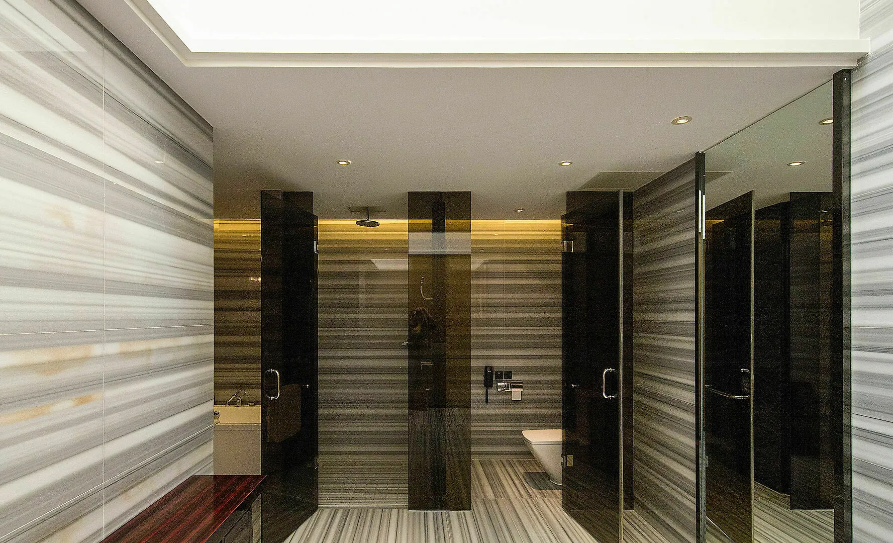 Visun Royal Yacht Hotel Sanya