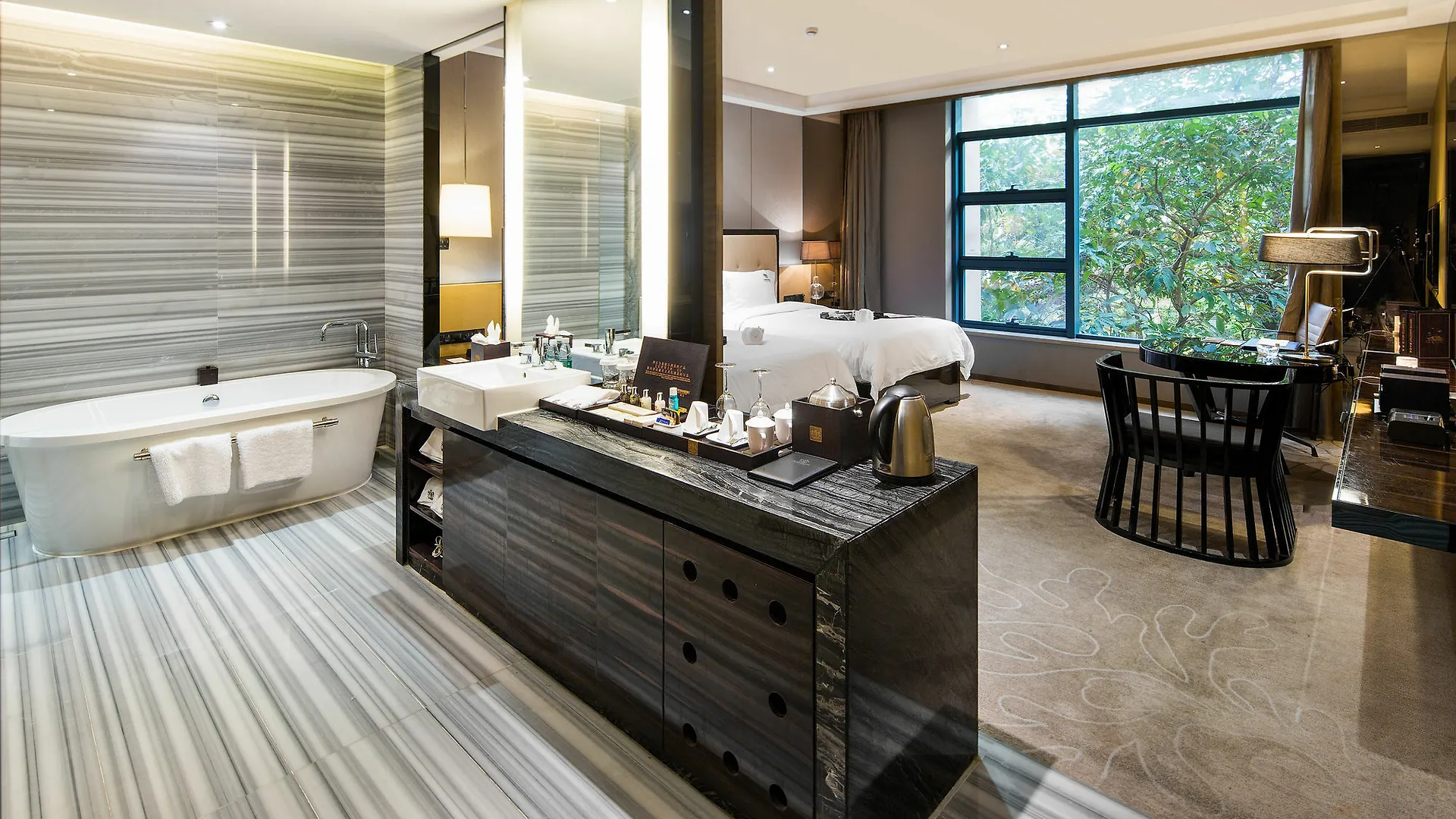 Visun Royal Yacht Hotel Sanya
